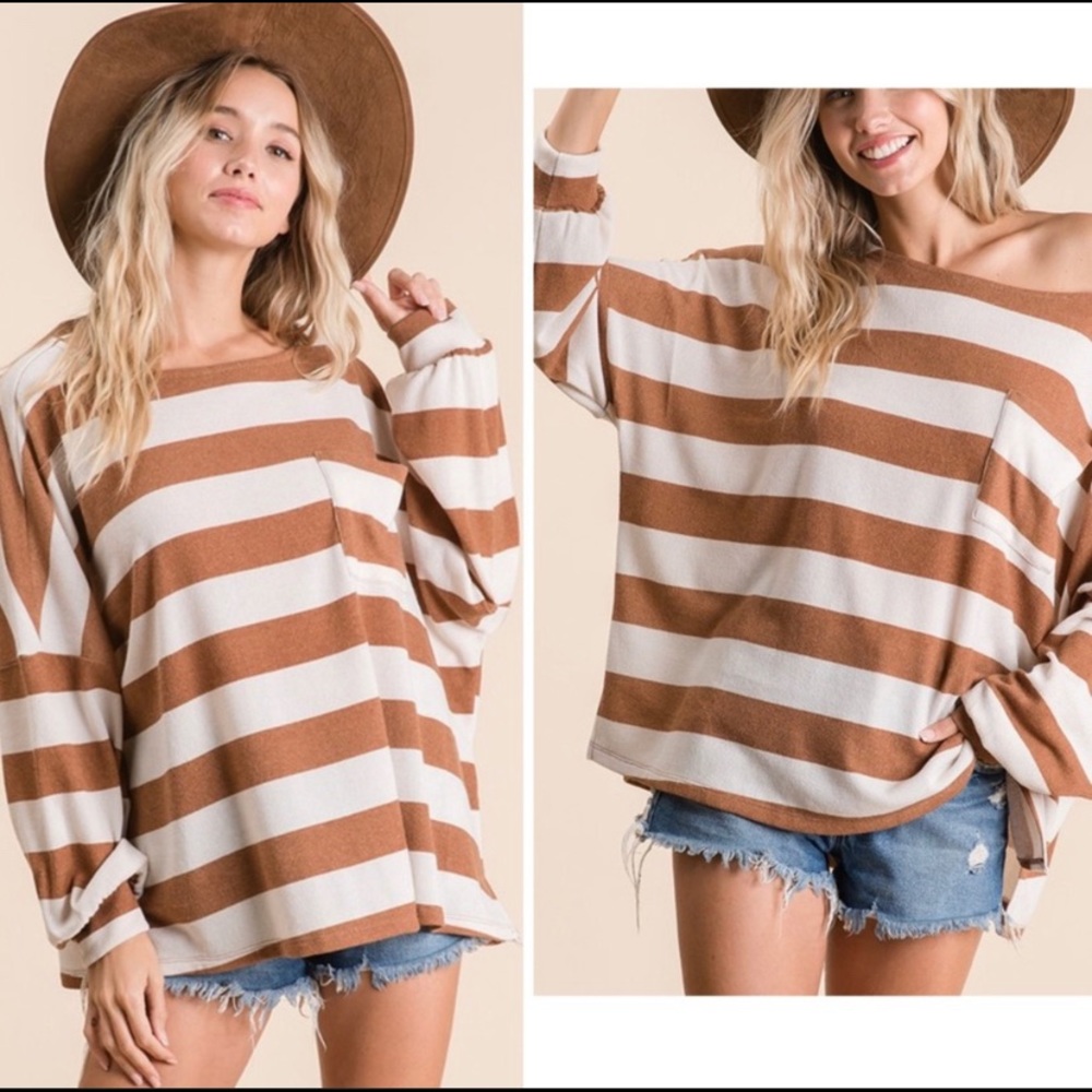 SOLD OUT! “𝚂𝚃𝚁𝙸𝙿𝙴𝙳 𝙱𝙰𝚃𝚆𝙸𝙽𝙶” chic top - Picture 4 of 6